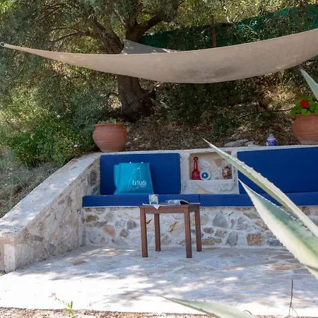 καρέβα - όμορφη άνετη και πολυτελής Βίλα *