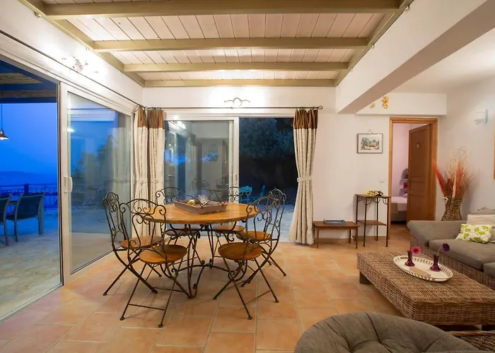 Careva - Beautiful Cozy And Luxury