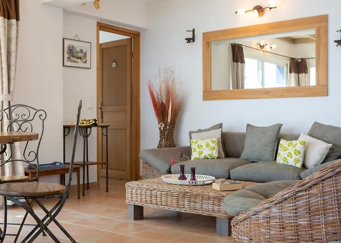 Careva - Beautiful Cozy And Luxury *